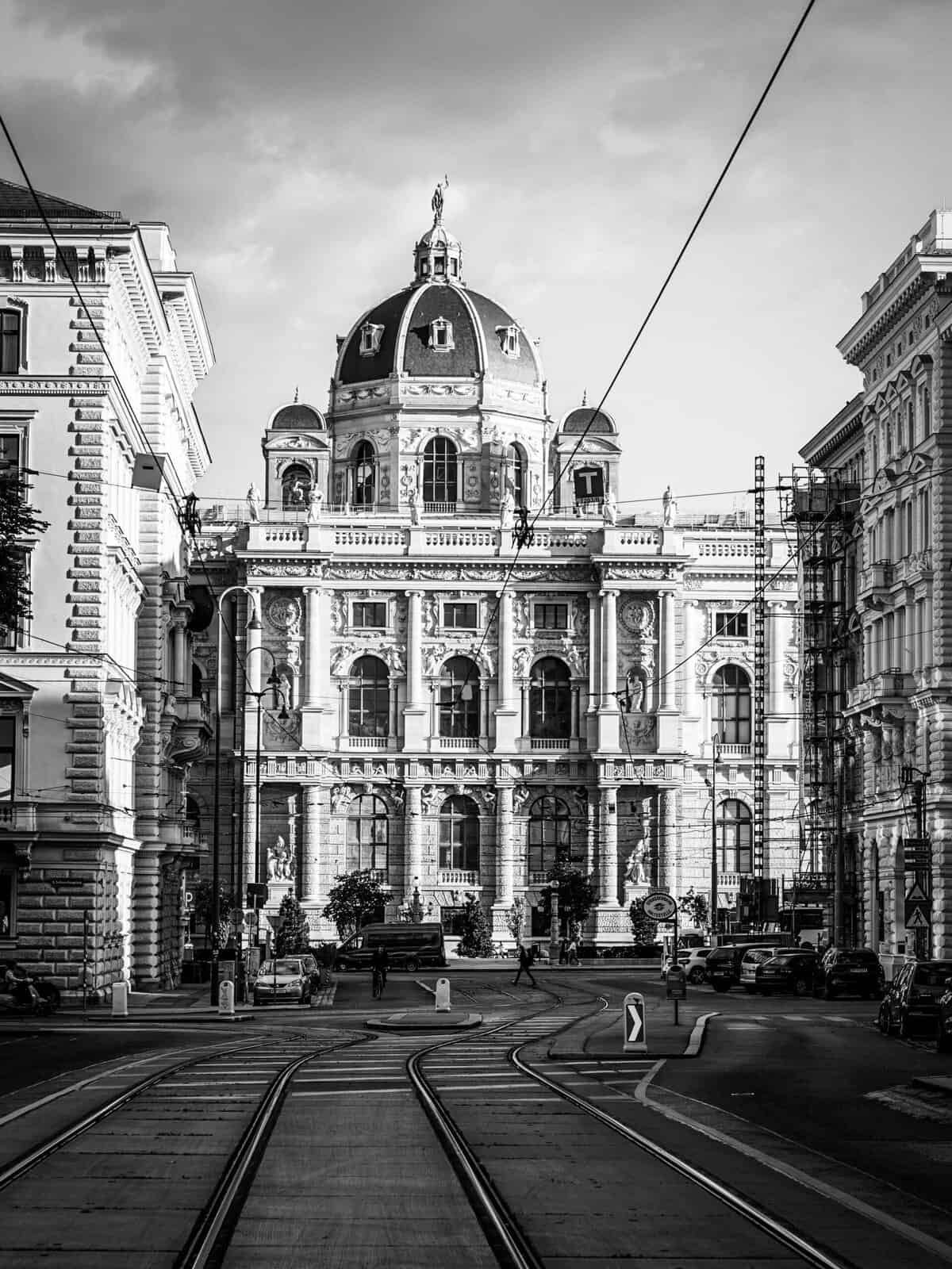 How Do Freelancers Avoid Burnout While Staying Productive?