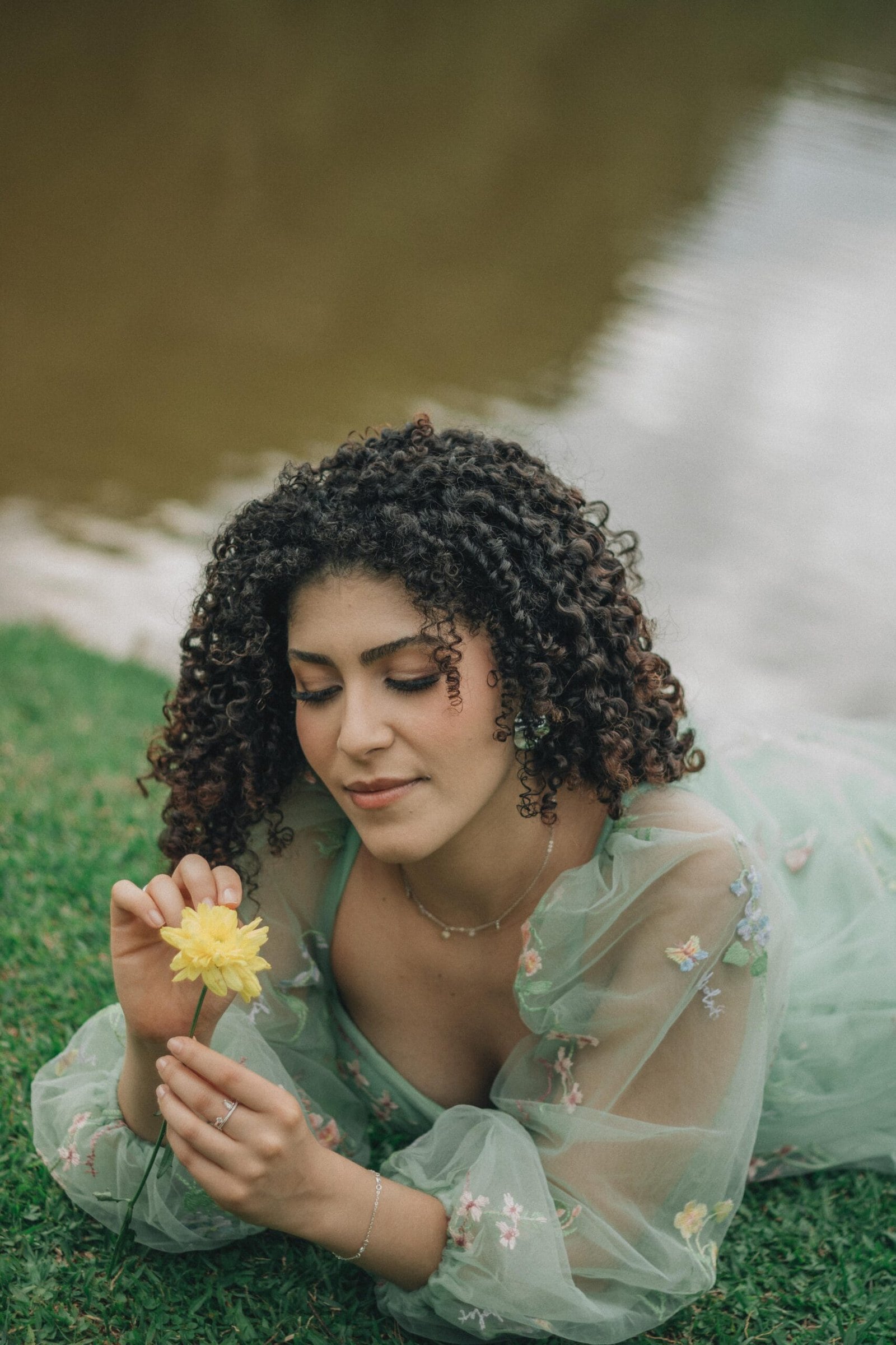 Fashion Lover Reselling Thrift Finds And Blogging