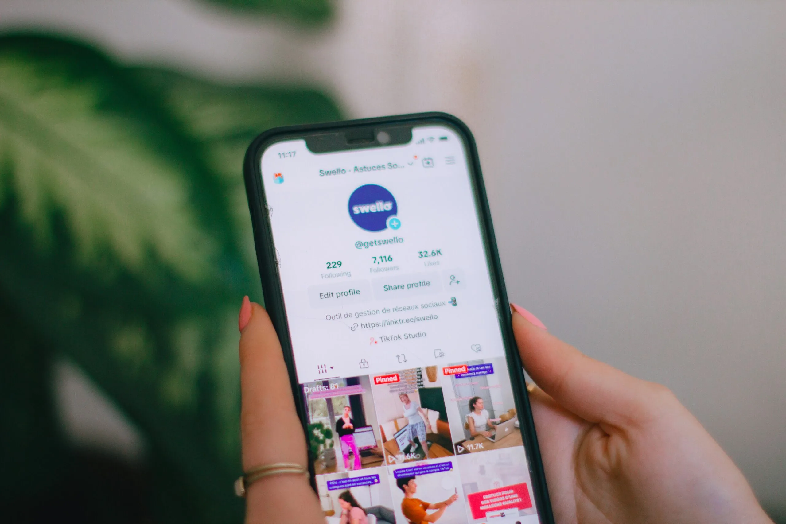 Online Community Manager (Discord/Reddit)