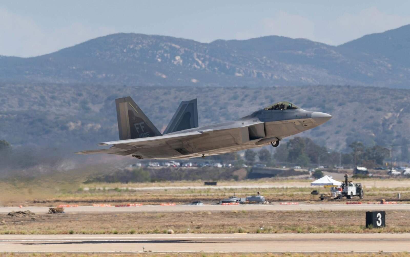 Student Freelancer Investing Early Through Gig Earnings