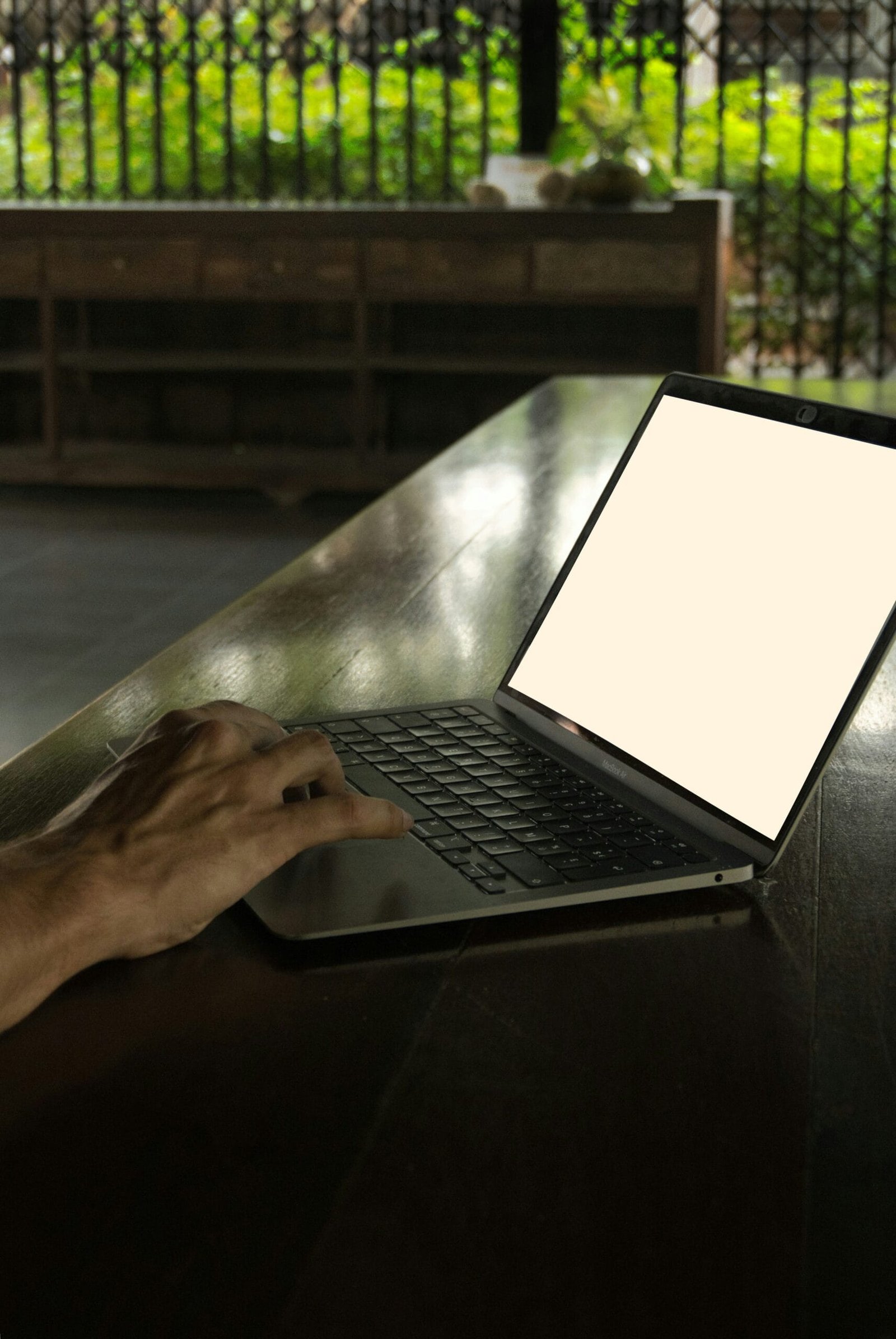 How Do Freelancers Balance Freedom With Responsibility? How Do Freelancers Balance Freedom With Responsibility?